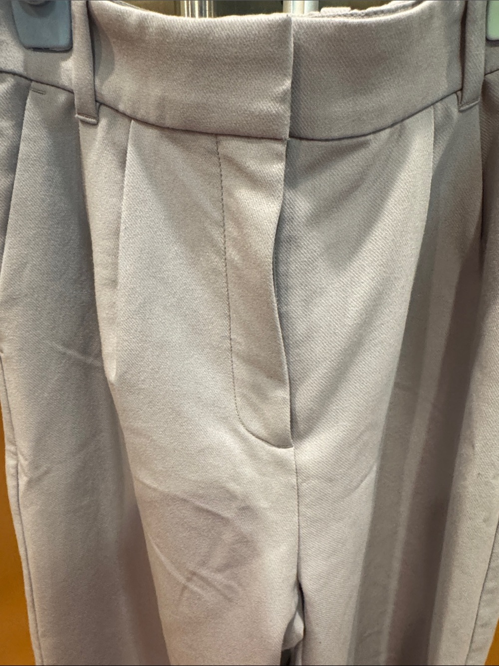 Abercrombie and Fitch High-Rise Wide-Leg Women’s Pants in Light Gray - Picture 2 of 10